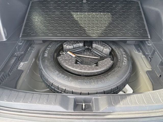 2024 Toyota RAV4 in Winslow, AZ 86046 - 18104091 19