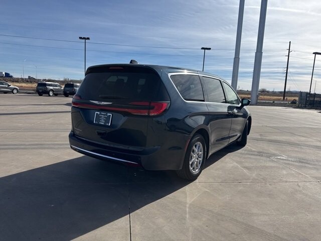 2024 Chrysler Pacifica in Winslow, AZ 86046 - 18104097 25