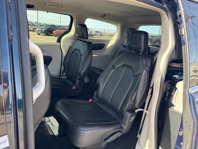 2024 Chrysler Pacifica in Winslow, AZ 86046 - 18104097 30