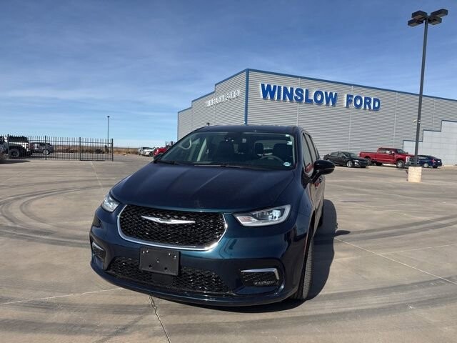 2024 Chrysler Pacifica in Winslow, AZ 86046 - 18104097