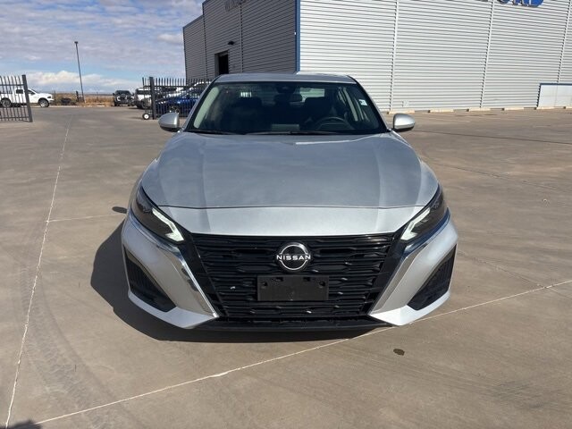 2023 Nissan Altima in Winslow, AZ 86046 - 18104103 8