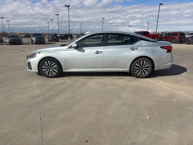 2023 Nissan Altima in Winslow, AZ 86046 - 18104103 3