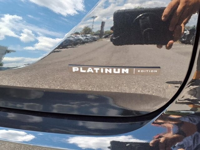 2025 Mitsubishi Outlander in Winchester, VA 22602 - 18104133 9