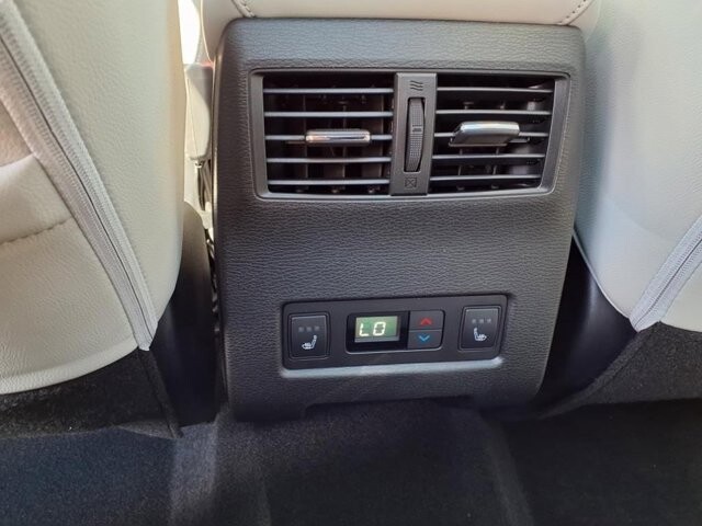 2025 Mitsubishi Outlander in Winchester, VA 22602 - 18104133 11