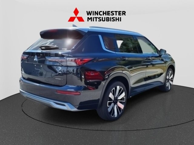 2025 Mitsubishi Outlander in Winchester, VA 22602 - 18104133 4