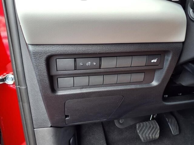 2025 Mitsubishi Outlander in Winchester, VA 22602 - 18104134 24