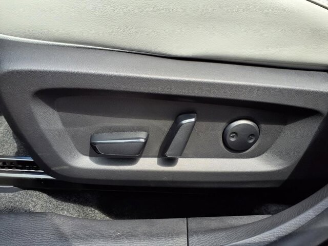 2025 Mitsubishi Outlander in Winchester, VA 22602 - 18104134 12