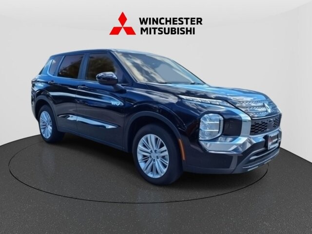 2025 Mitsubishi Outlander in Winchester, VA 22602 - 18104135 3