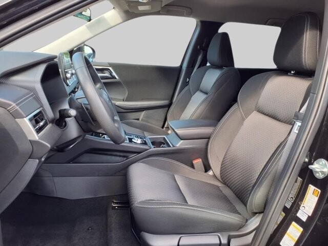 2025 Mitsubishi Outlander in Winchester, VA 22602 - 18104135 11