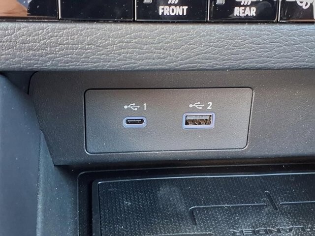 2025 Mitsubishi Outlander in Winchester, VA 22602 - 18104135 19