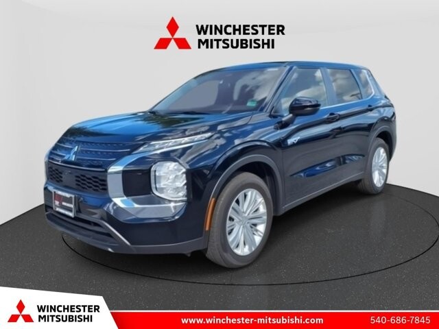 2025 Mitsubishi Outlander in Winchester, VA 22602 - 18104135
