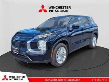 2025 Mitsubishi Outlander in Winchester, VA 22602