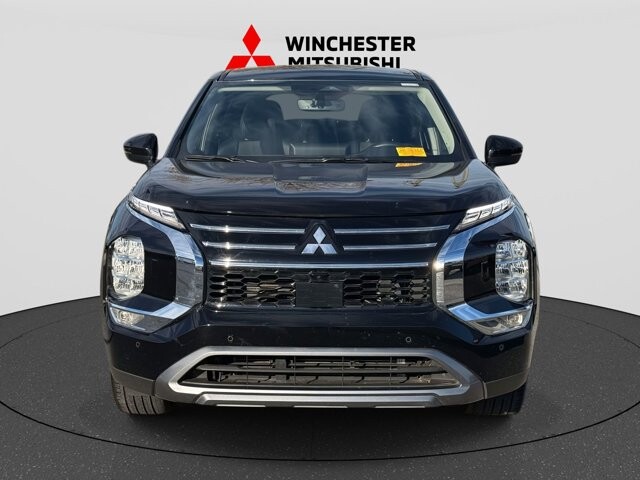 2025 Mitsubishi Outlander in Winchester, VA 22602 - 18104136 6