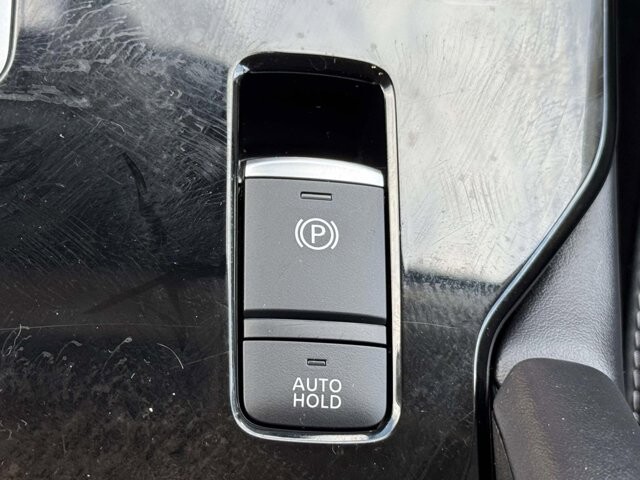 2025 Mitsubishi Outlander in Winchester, VA 22602 - 18104136 23