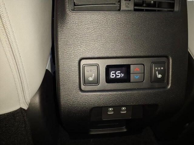 2025 Mitsubishi Outlander in Winchester, VA 22602 - 18104137 13