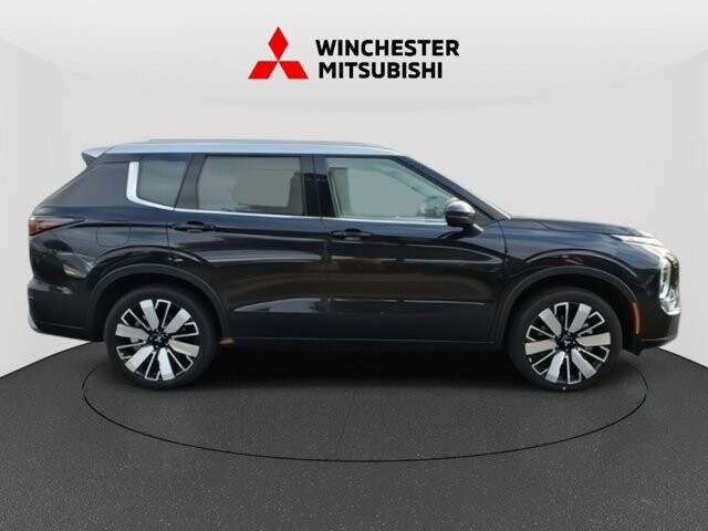 2025 Mitsubishi Outlander in Winchester, VA 22602 - 18104137 4