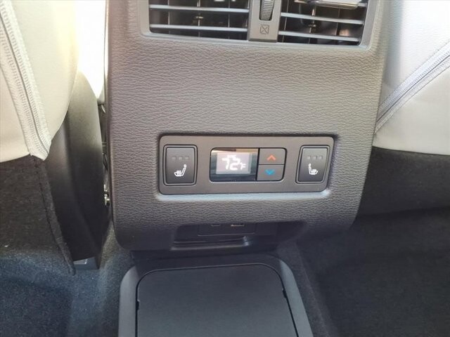 2025 Mitsubishi Outlander in Winchester, VA 22602 - 18104138 13