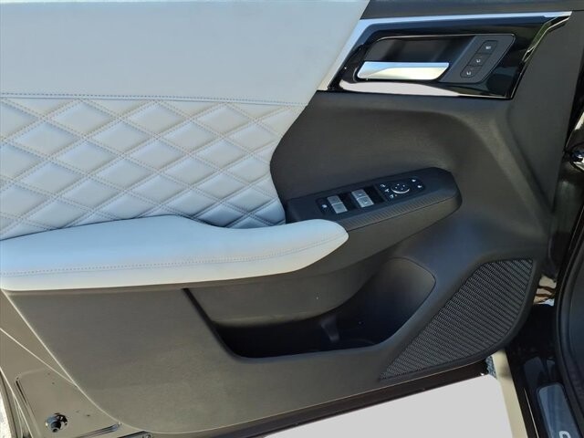 2025 Mitsubishi Outlander in Winchester, VA 22602 - 18104138 17