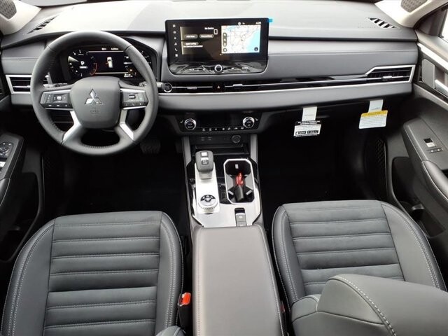 2025 Mitsubishi Outlander in Winchester, VA 22602 - 18104139 9