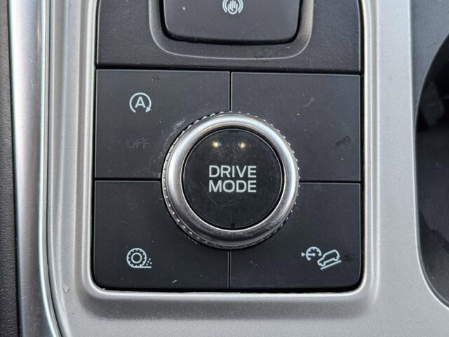 2023 Ford Explorer in Winchester, VA 22602 - 18104142 24