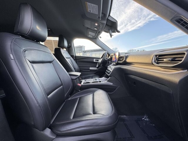 2023 Ford Explorer in Winchester, VA 22602 - 18104142 9