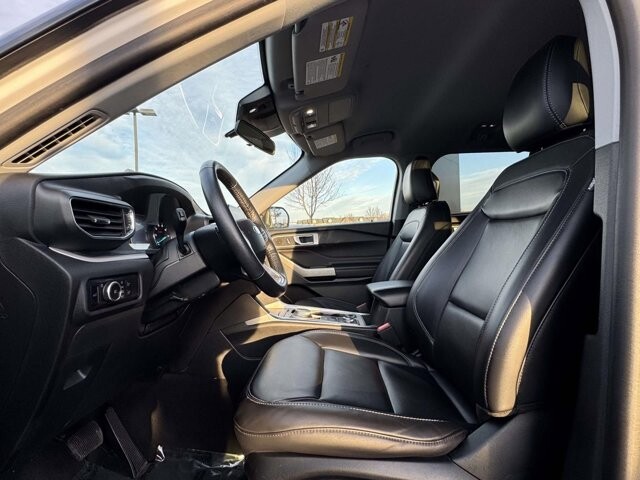 2023 Ford Explorer in Winchester, VA 22602 - 18104142 14