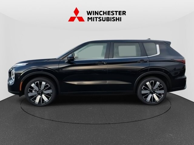 2025 Mitsubishi Outlander in Winchester, VA 22602 - 18104145 8