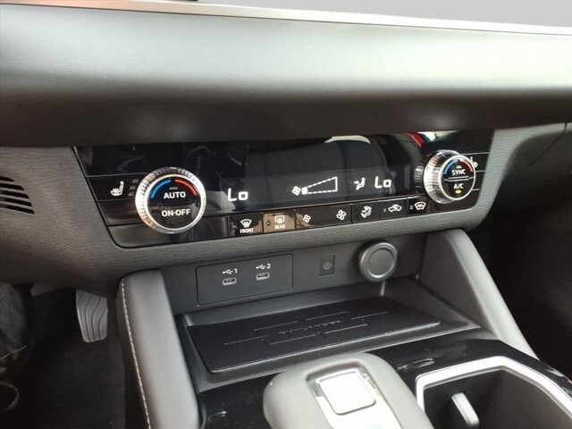 2025 Mitsubishi Outlander in Winchester, VA 22602 - 18104148 23