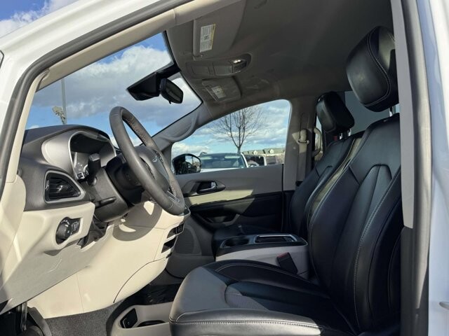 2024 Chrysler Pacifica in Winchester, VA 22602 - 18104151 14