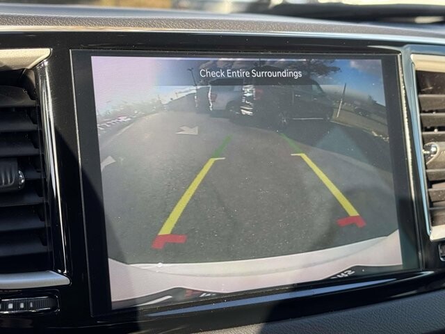 2024 Chrysler Pacifica in Winchester, VA 22602 - 18104151 17