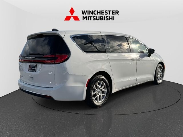 2024 Chrysler Pacifica in Winchester, VA 22602 - 18104151 2