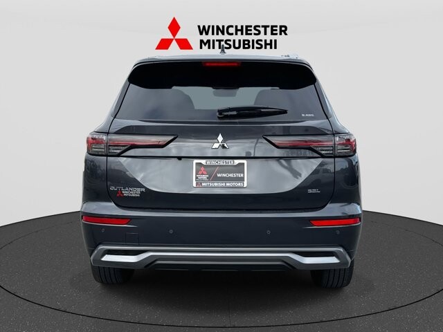 2025 Mitsubishi Outlander in Winchester, VA 22602 - 18104152 3