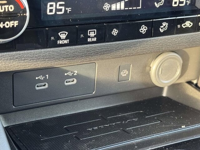 2025 Mitsubishi Outlander in Winchester, VA 22602 - 18104154 13