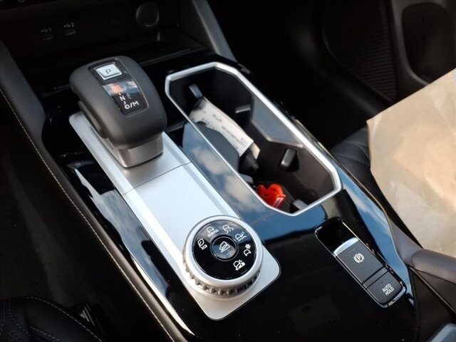 2025 Mitsubishi Outlander in Winchester, VA 22602 - 18104157 25