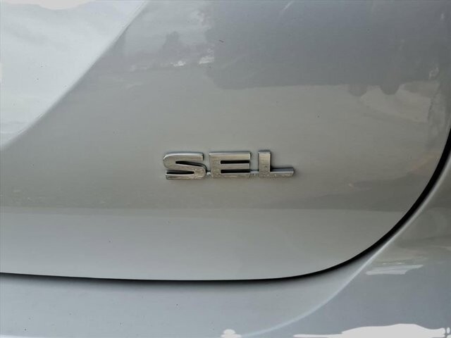 2025 Mitsubishi Outlander in Winchester, VA 22602 - 18104157 8