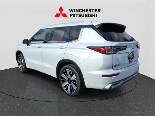 2025 Mitsubishi Outlander in Winchester, VA 22602 - 18104157 6