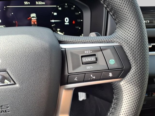 2025 Mitsubishi Outlander in Winchester, VA 22602 - 18104157 20