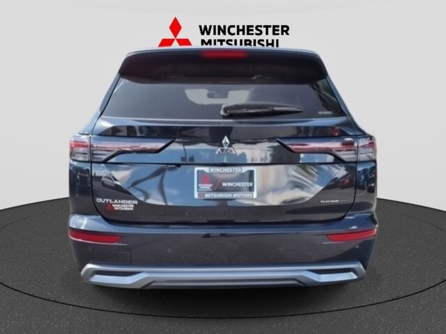 2025 Mitsubishi Outlander in Winchester, VA 22602 - 18104158 5