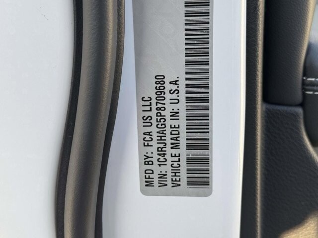 2023 Jeep Grand Cherokee in Winchester, VA 22602 - 18104159 30