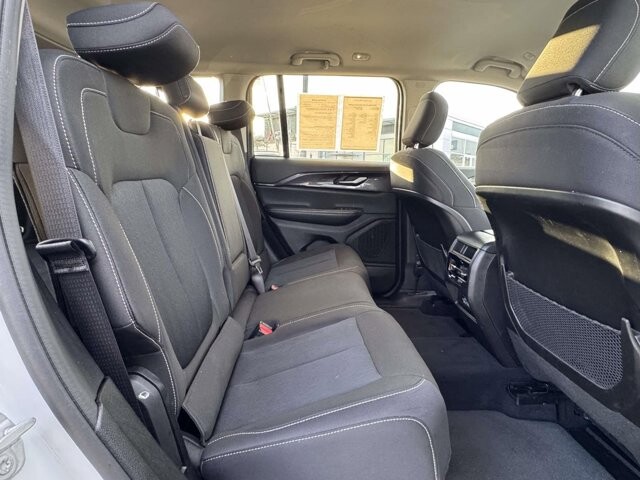 2023 Jeep Grand Cherokee in Winchester, VA 22602 - 18104159 11