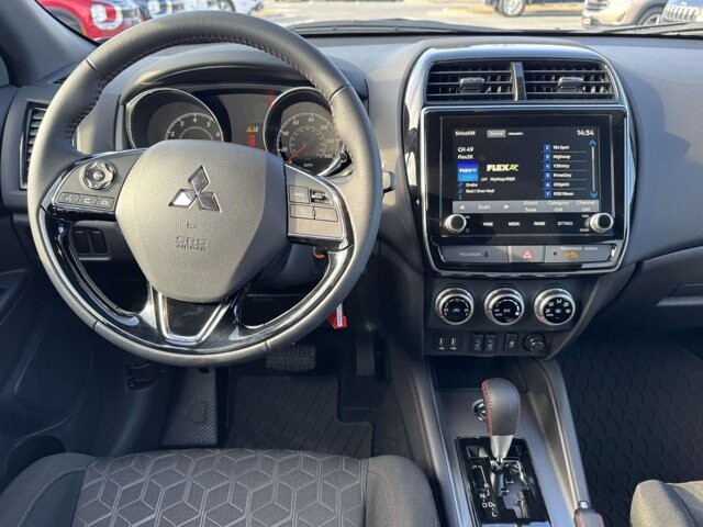 2025 Mitsubishi Outlander Sport in Winchester, VA 22602 - 18104161 9