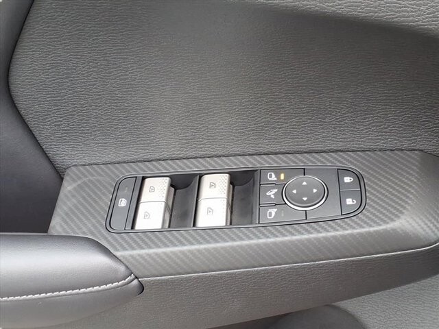 2025 Mitsubishi Outlander in Winchester, VA 22602 - 18104165 25