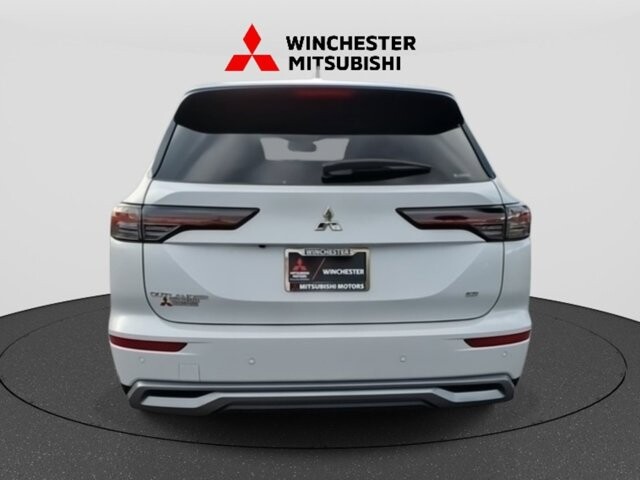 2025 Mitsubishi Outlander in Winchester, VA 22602 - 18104165 6