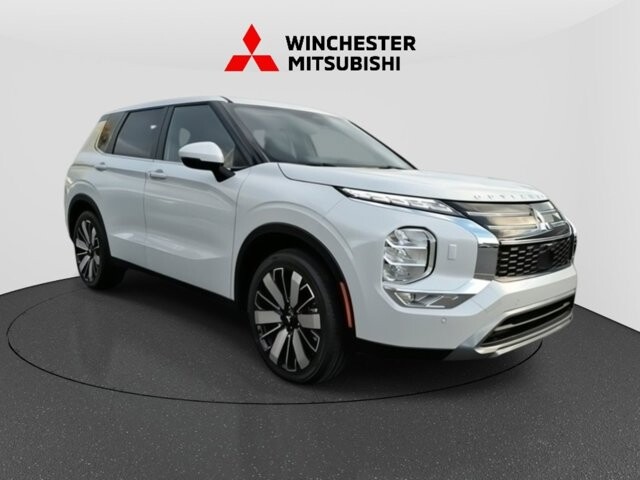 2025 Mitsubishi Outlander in Winchester, VA 22602 - 18104165 3