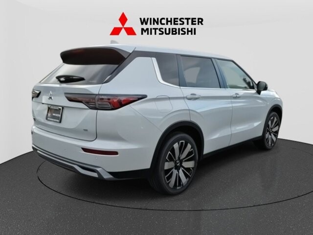 2025 Mitsubishi Outlander in Winchester, VA 22602 - 18104165 5
