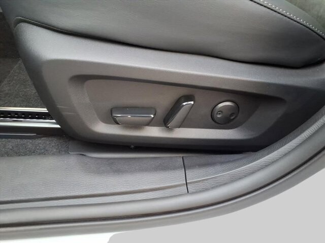 2025 Mitsubishi Outlander in Winchester, VA 22602 - 18104165 15