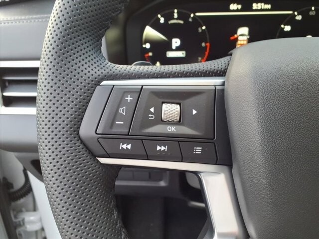 2025 Mitsubishi Outlander in Winchester, VA 22602 - 18104165 20
