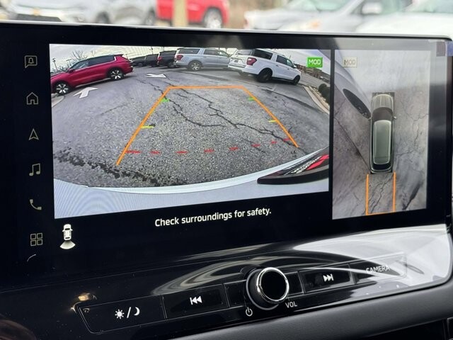 2025 Mitsubishi Outlander in Winchester, VA 22602 - 18104169 12