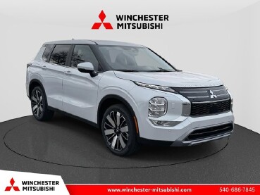 2025 Mitsubishi Outlander in Winchester, VA 22602