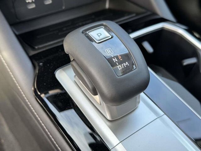 2025 Mitsubishi Outlander in Winchester, VA 22602 - 18104172 14